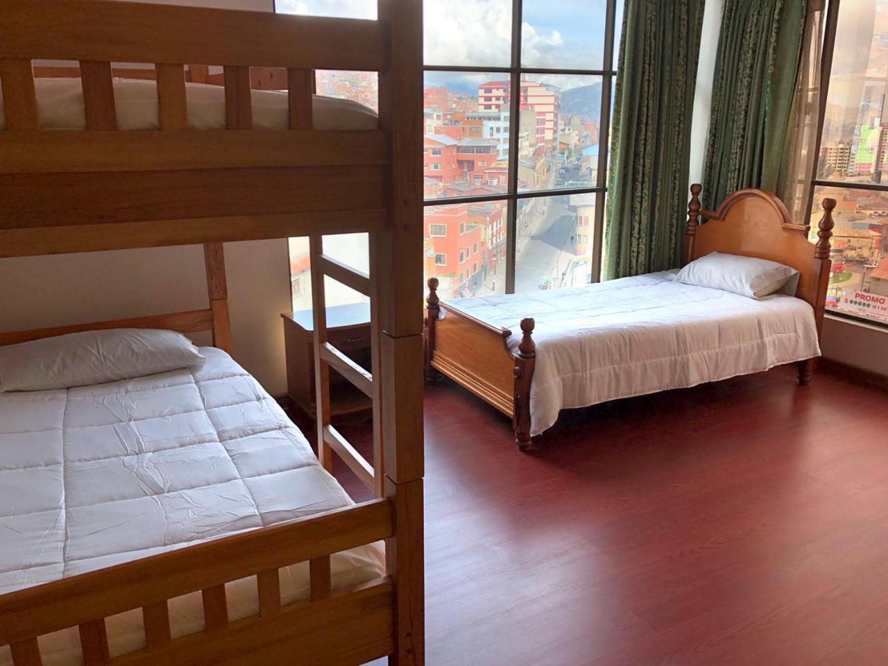 The Rooftop Bolivia Hostal *